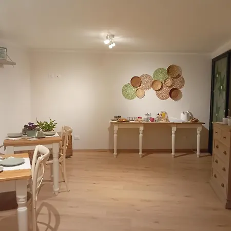 La Lanterna Bed & Breakfast